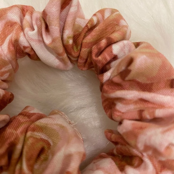 Rose Print Print Hair Scrunchie. Pink Multi. Mini - Picture 5 of 6